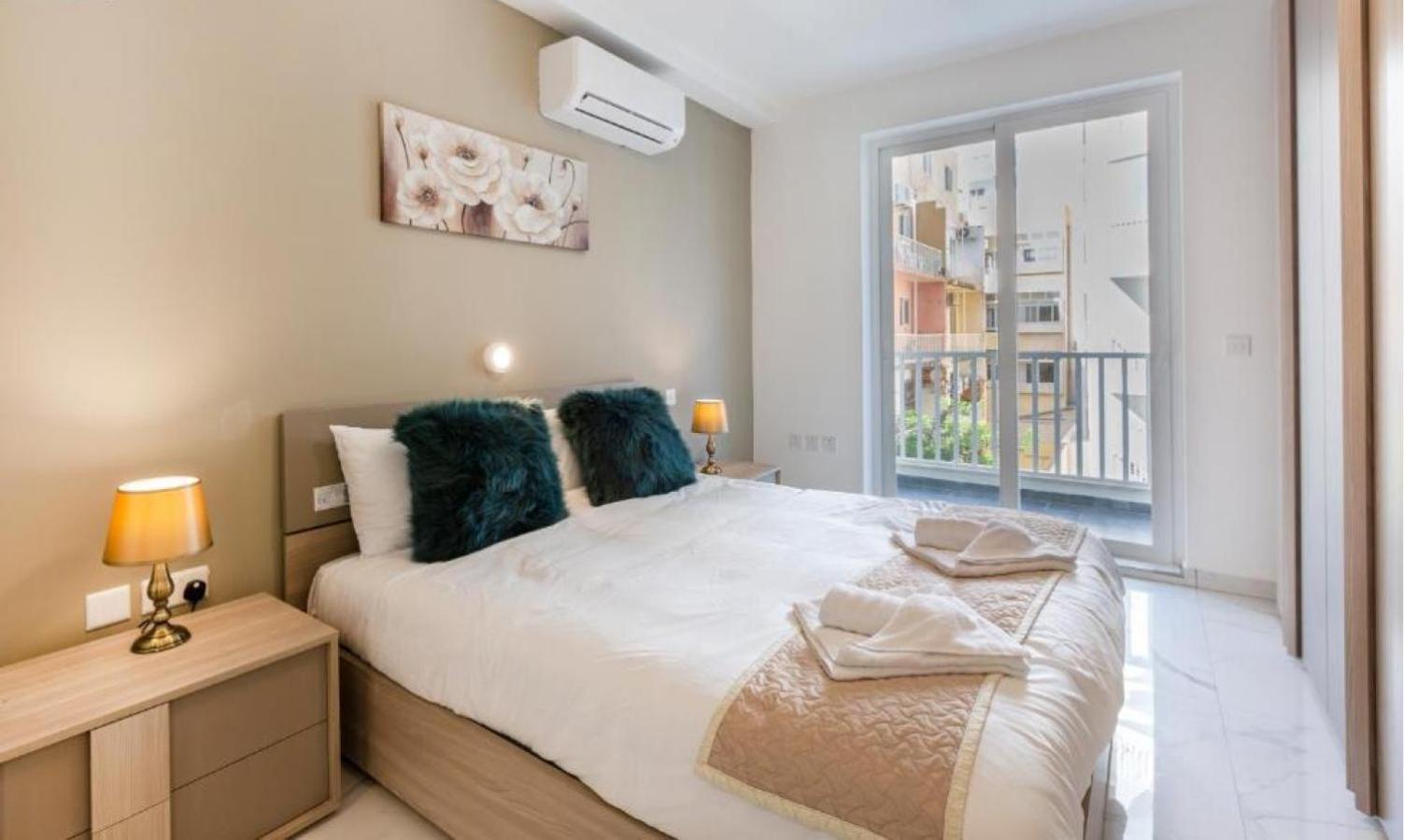 New 3 Bedroom Apartment A1 เซนต์พอลส์เบย์ ภายนอก รูปภาพ