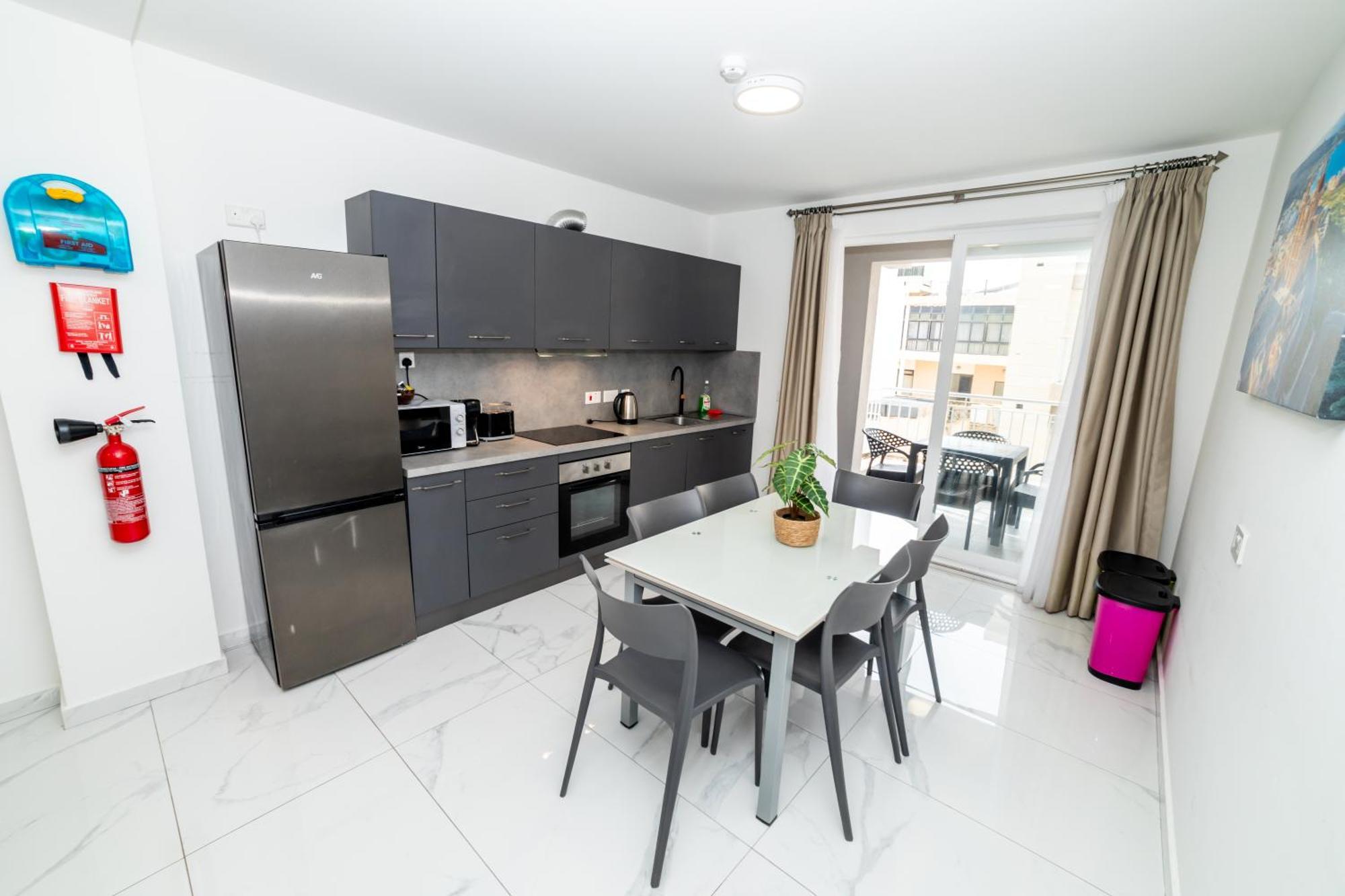 New 3 Bedroom Apartment A1 เซนต์พอลส์เบย์ ภายนอก รูปภาพ