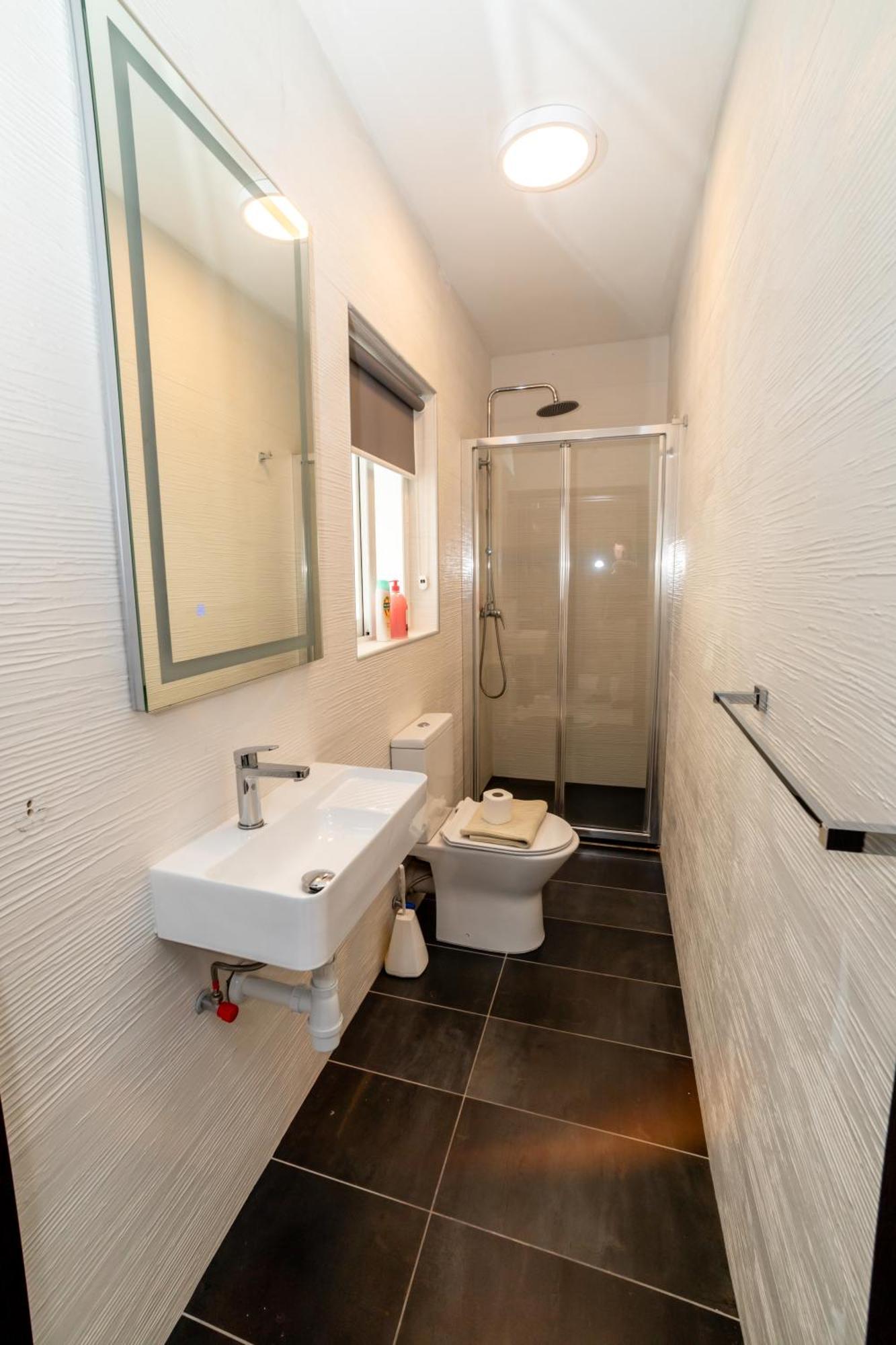 New 3 Bedroom Apartment A1 เซนต์พอลส์เบย์ ภายนอก รูปภาพ